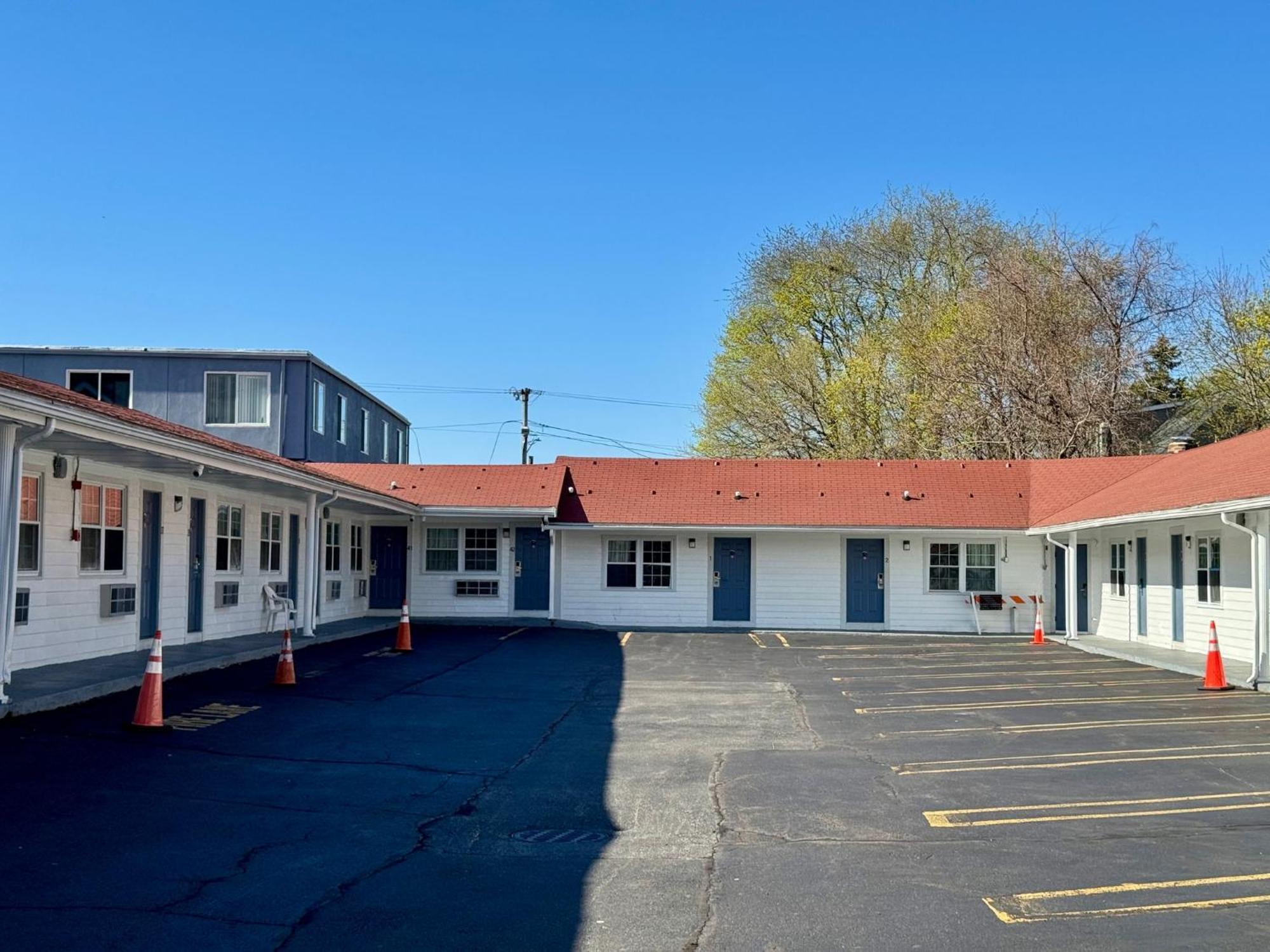 Motel Chisholm's Motor Saugus