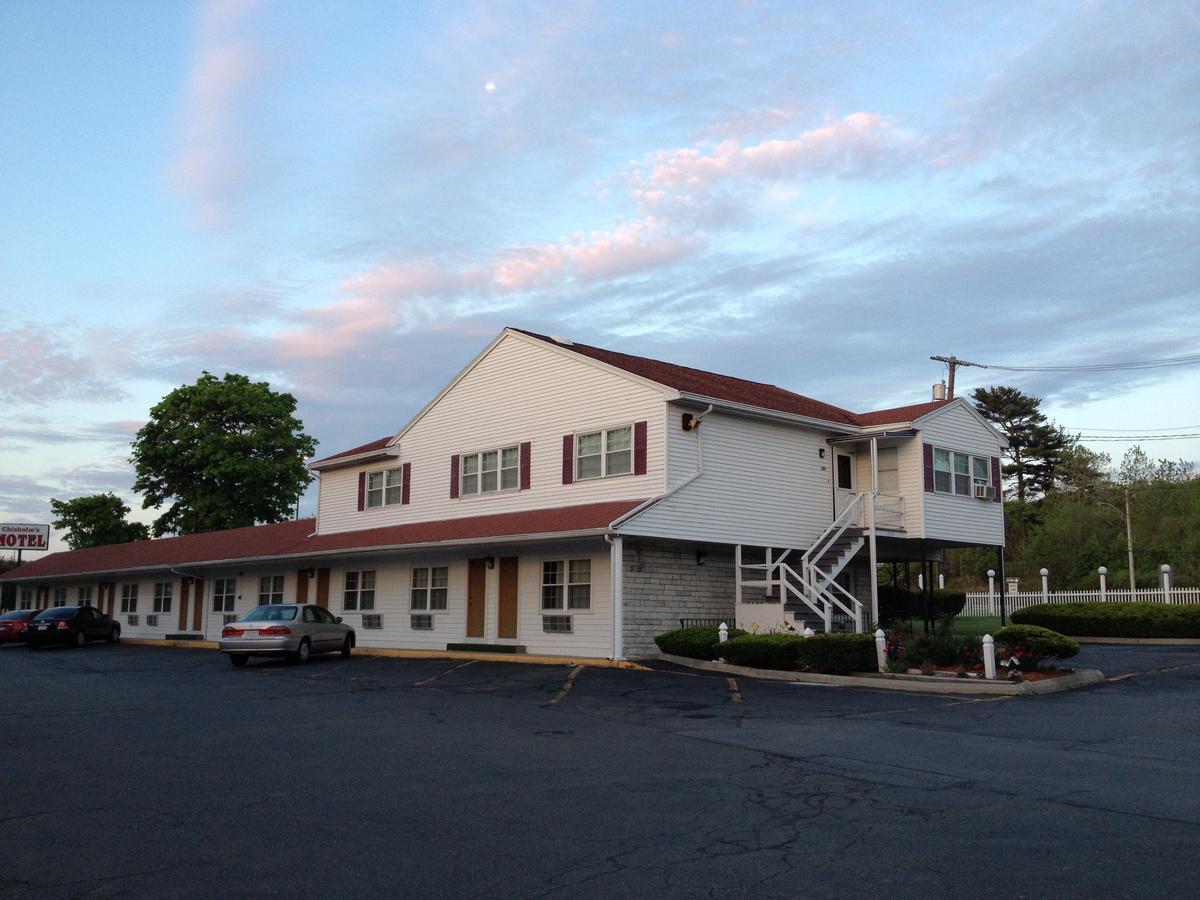 Motel Chisholm's Motor